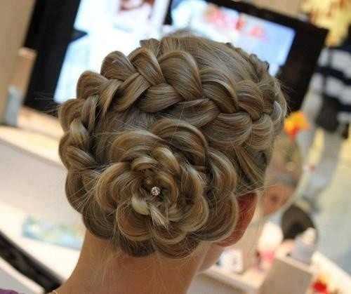 trenzado Rose moño Updo para Prom - Prom Ideas del pelo