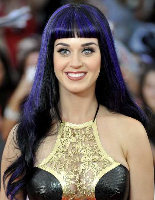 Katy-Perry-moda-Long-recto-peinados