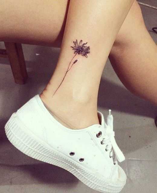 tatuaje de flor lindo para las niñas - más lindos diseños de tatuajes de tobillo Tiny