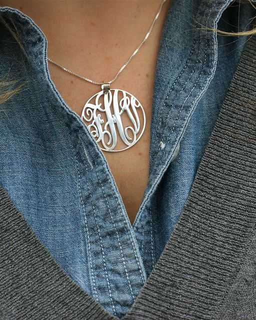 20-magnificent-ways-to-make-monograms-work-this-fall