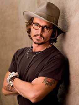  Johnny Depp peinados 