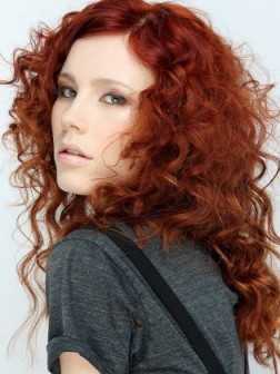  pelo rojo con rizos 